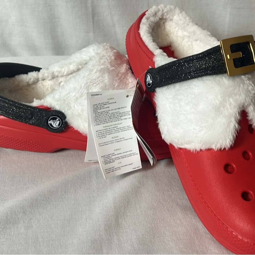 Crocs classic lined Santa clog M11